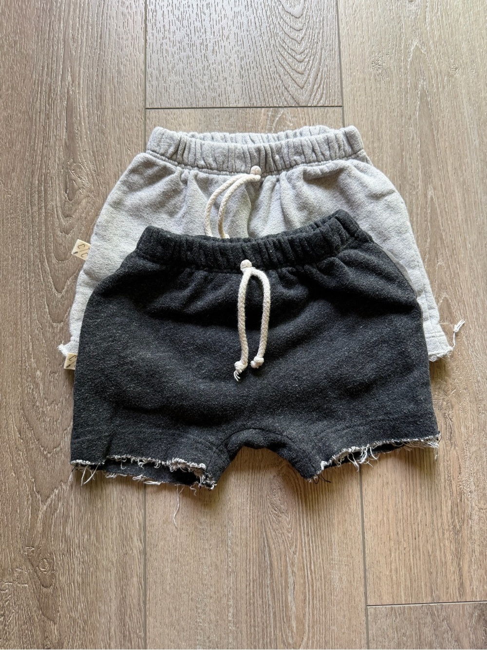 Childhoods Clothing 2T Toddler Shorts 2 pairs